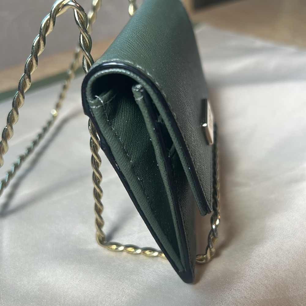 Kate Spade Petty Laurel Way Wallet - Picture 4 of 11
